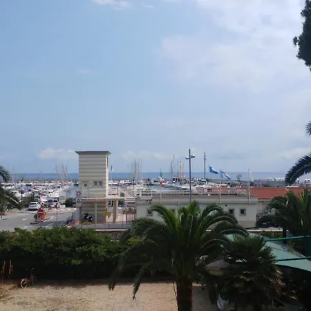 Fontana 56 公寓式酒店 Marina dʼAndora