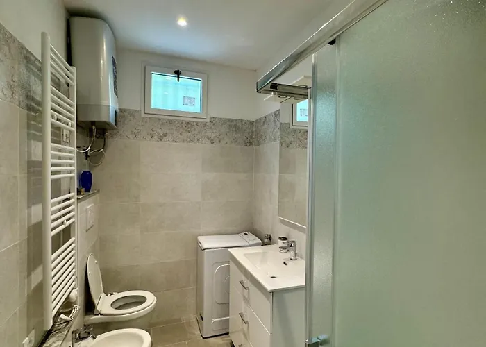 Fontana 56 Marina dʼAndora