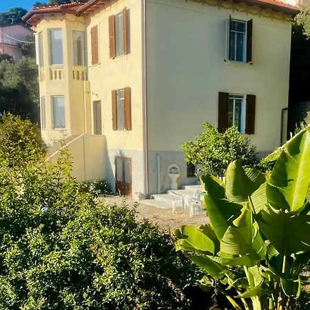 Aparthotel Fontana 56 Marina dʼAndora